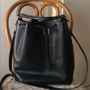 Madewell black Lafayette bucket bag
